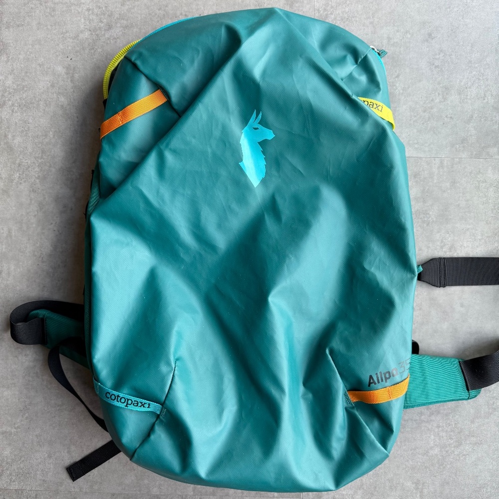 Cotopaxi Allpa 35L Travel Backpack, Evergreen